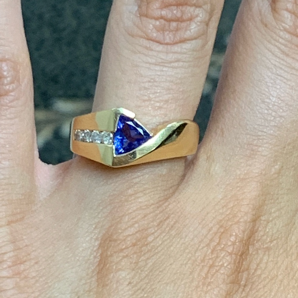 14K Yellow Gold Triangle Tanzanite Diamond Ring